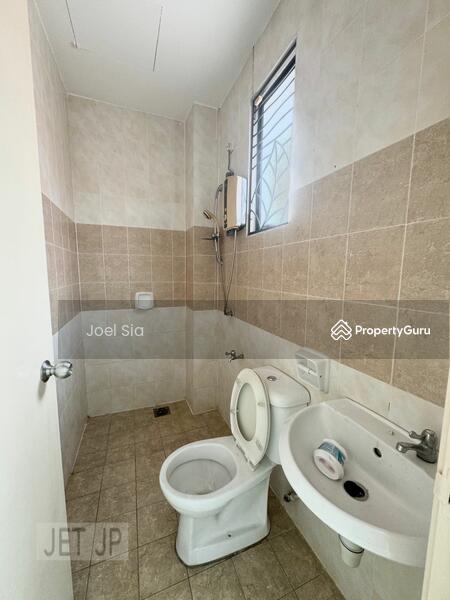 For Sale - Bandar Bukit Tinggi 2 Double Storey 24x75 Superlink renovated House For Sale
